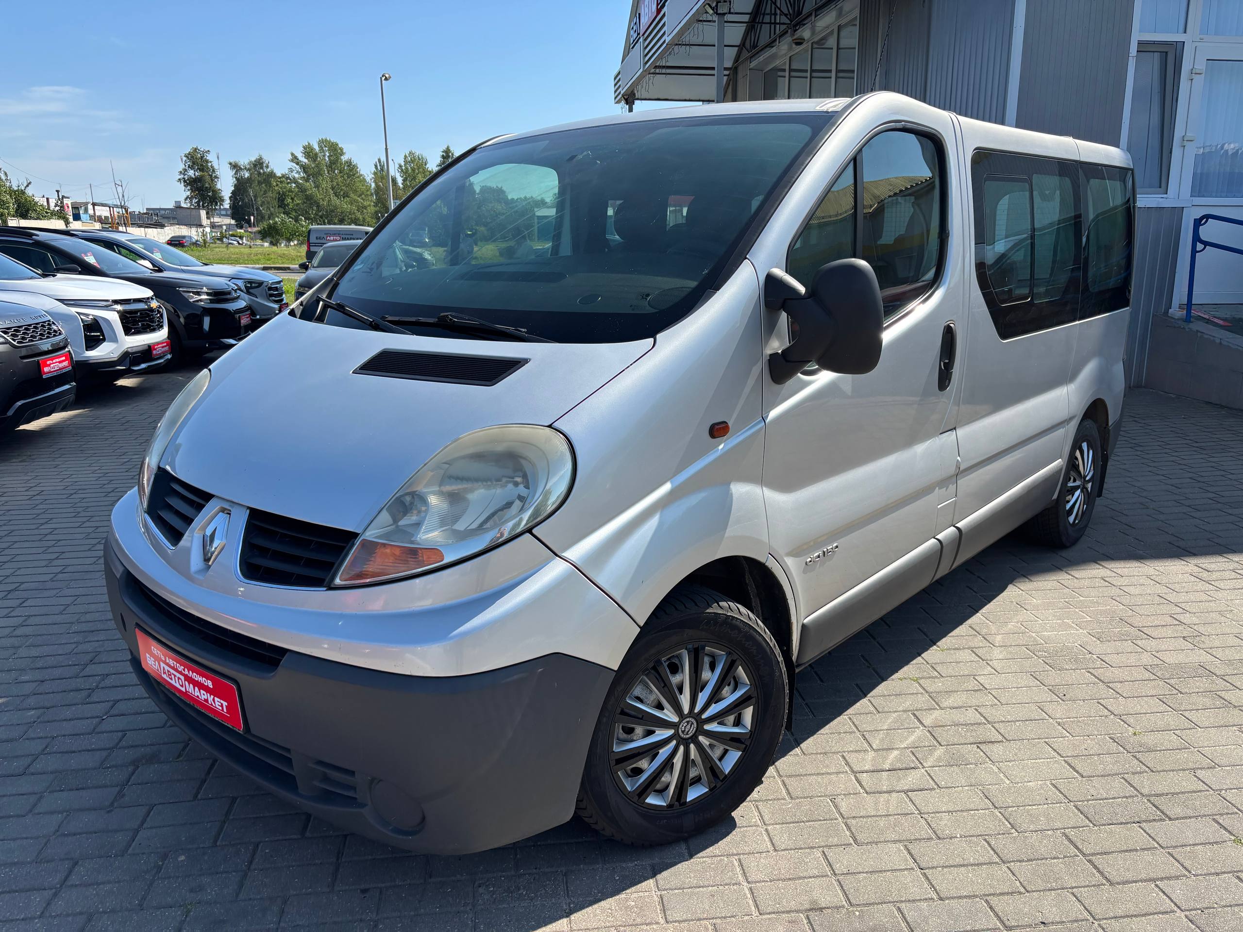 авто с пробегом renault trafic 2006