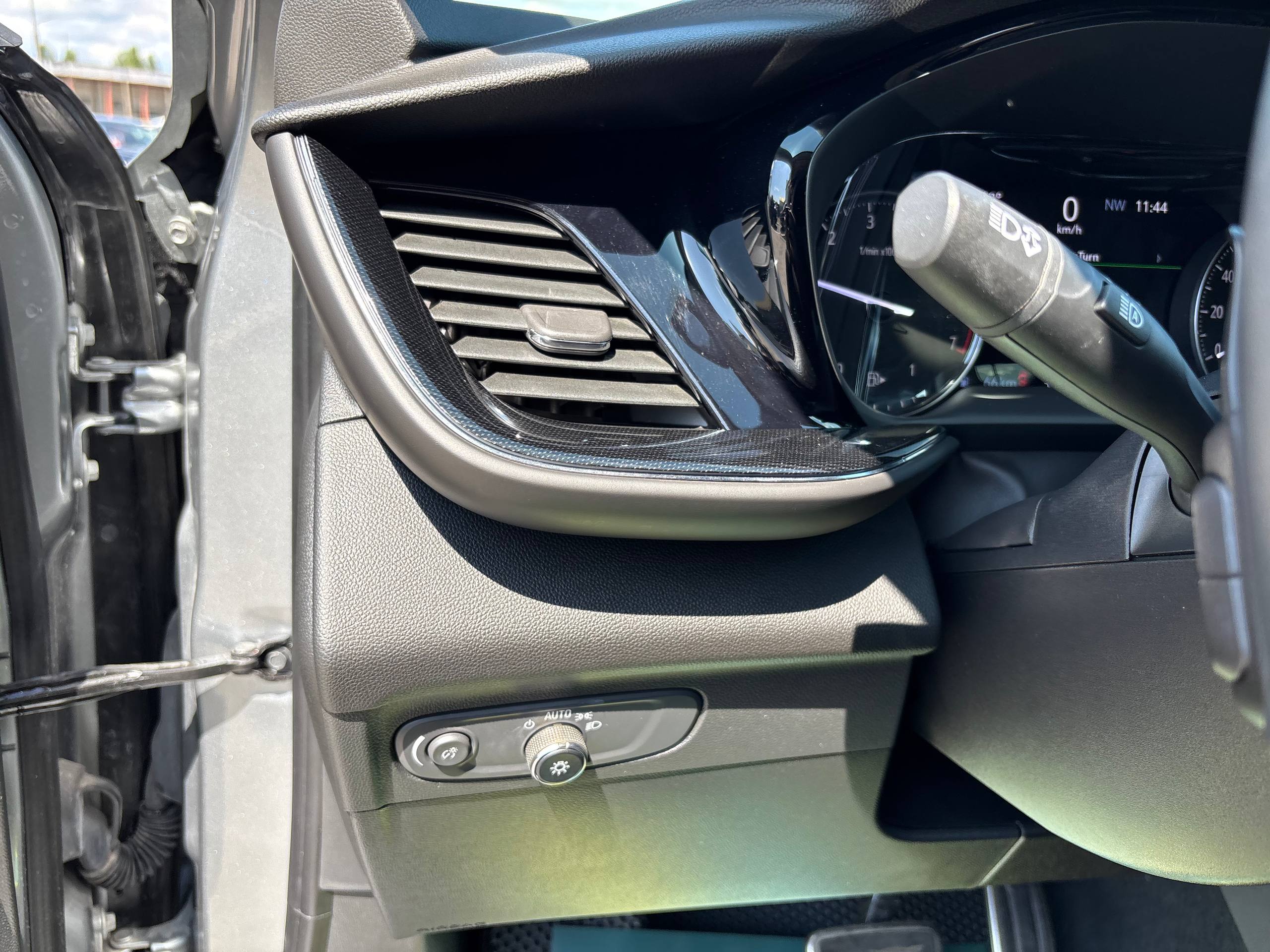 Фото автомобиля 13