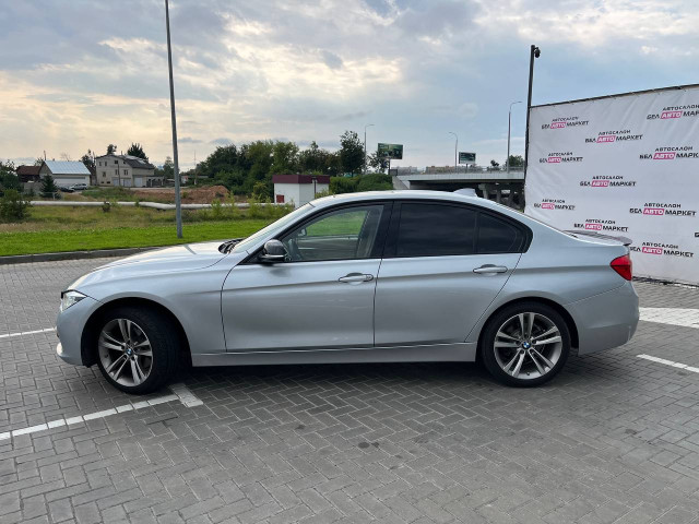 Фото автомобиля 2