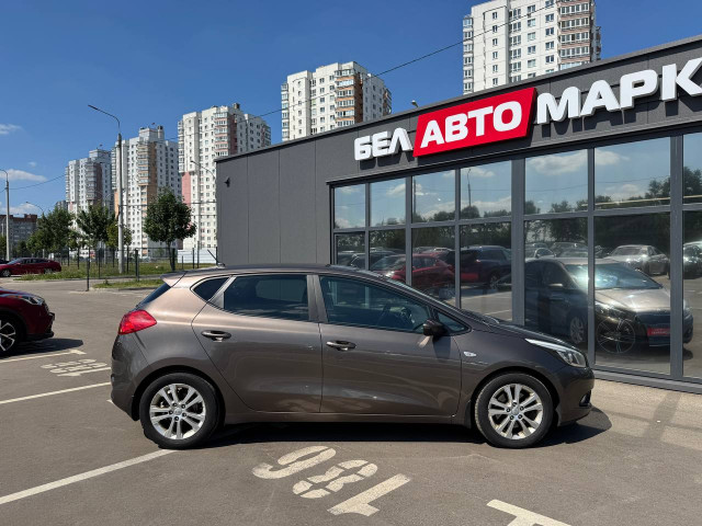Фото автомобиля 3