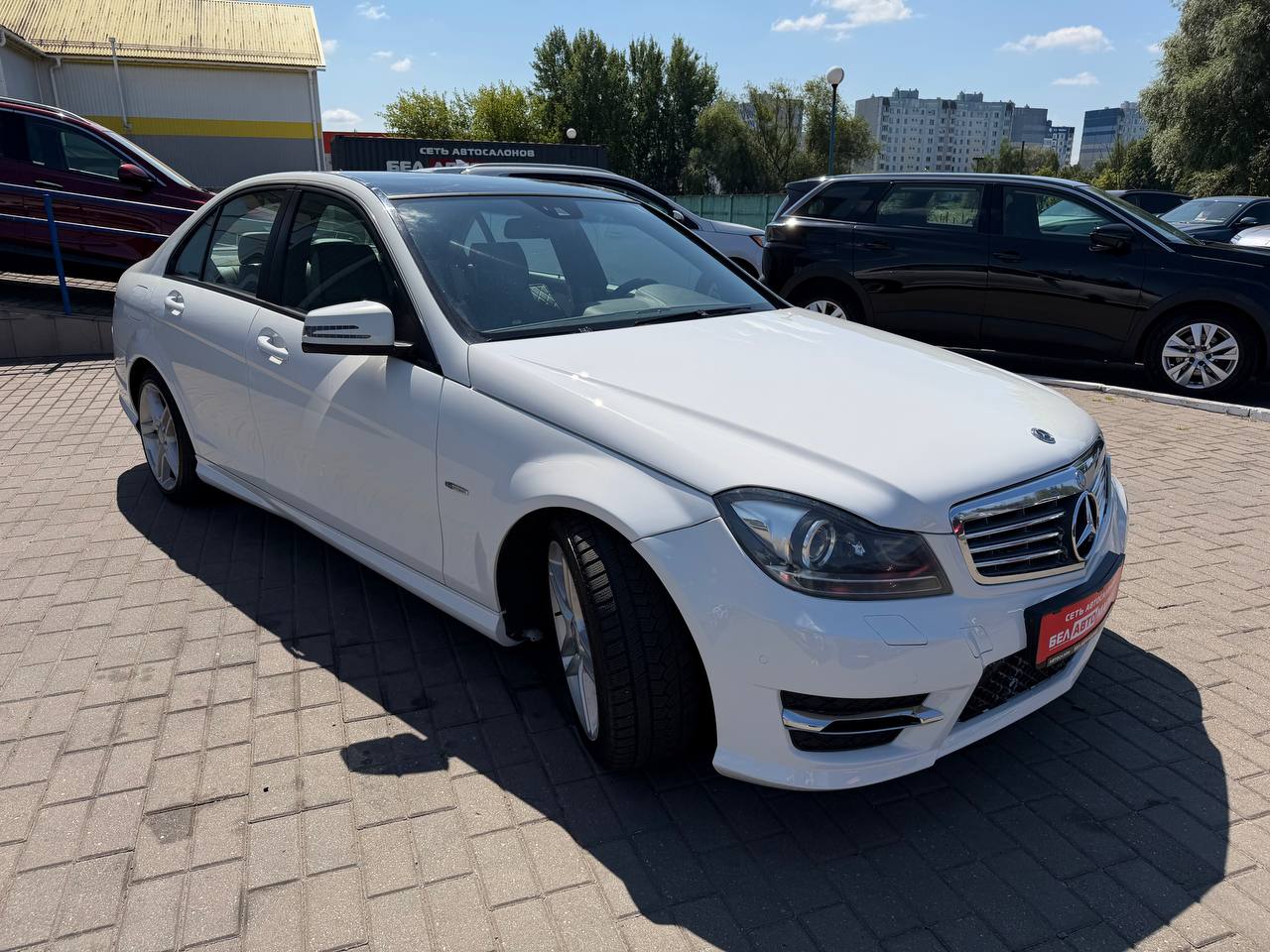 Фото автомобиля 2