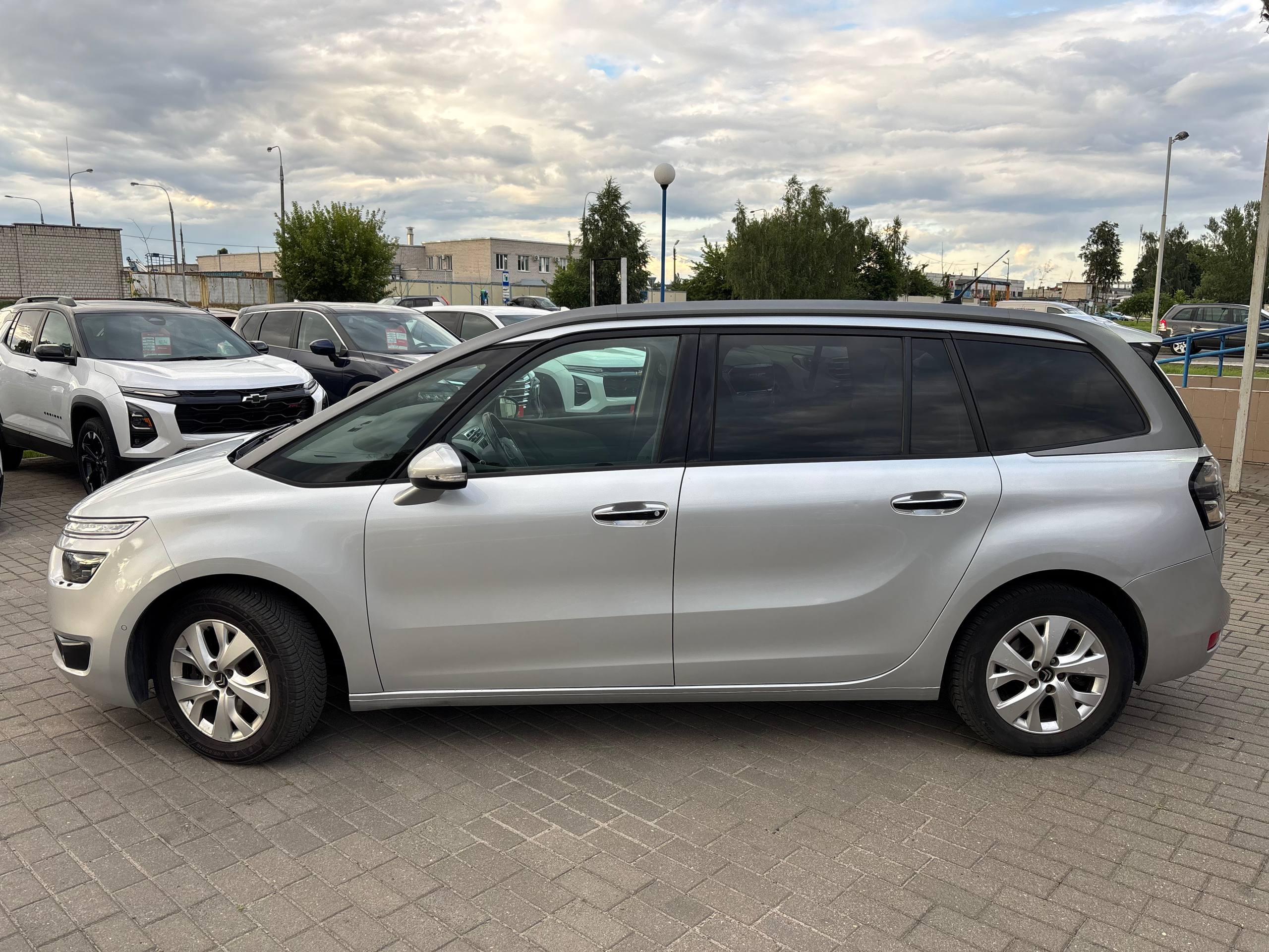 Фото автомобиля 7