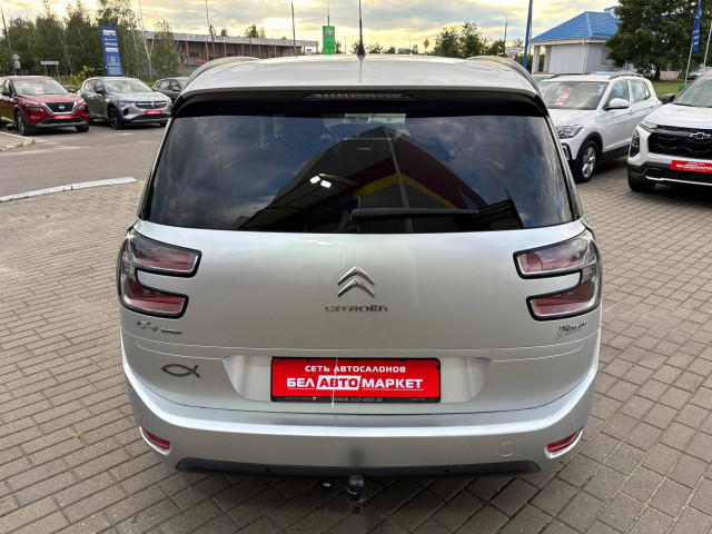 Фото автомобиля 2