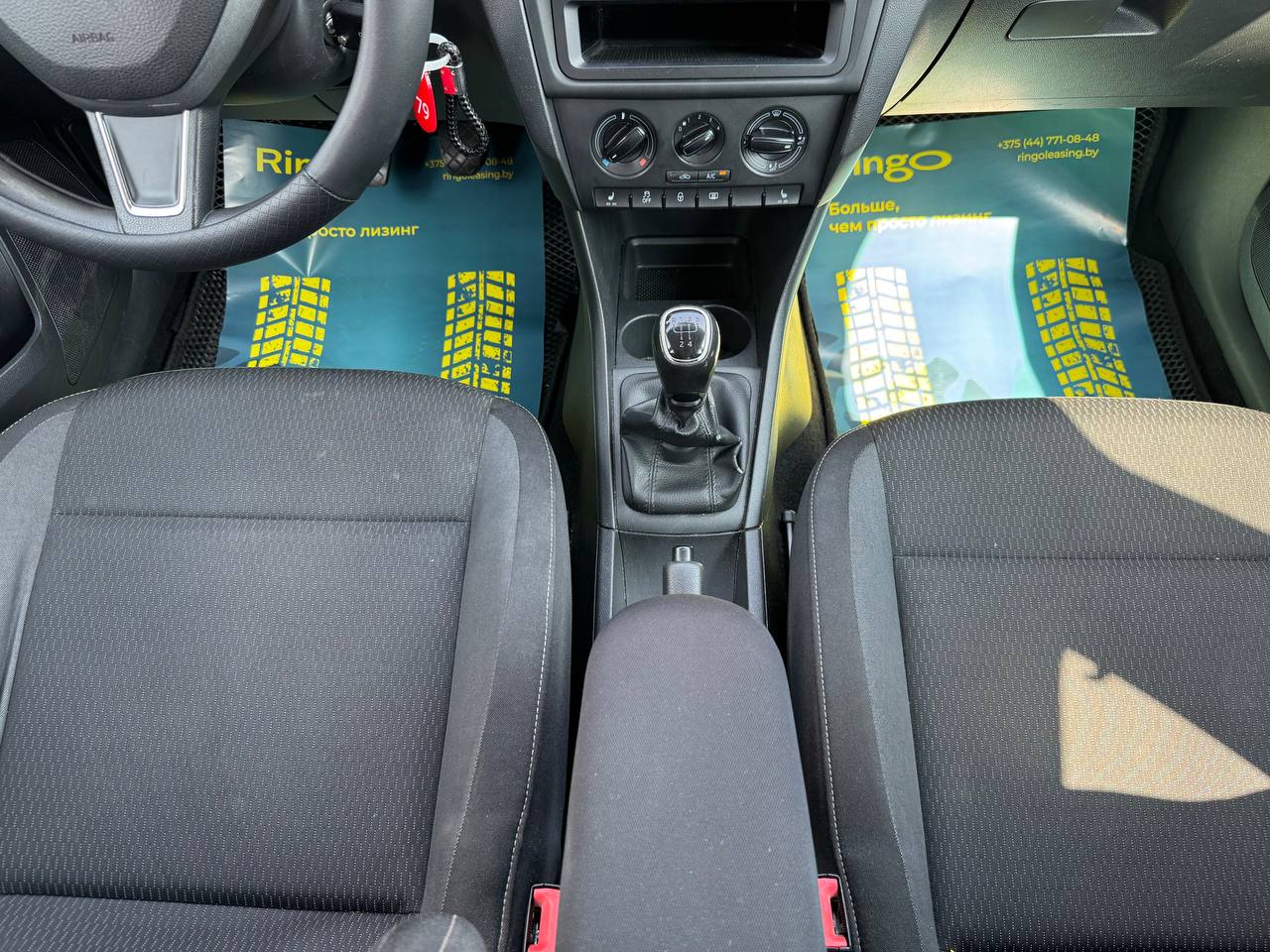 Фото автомобиля 12