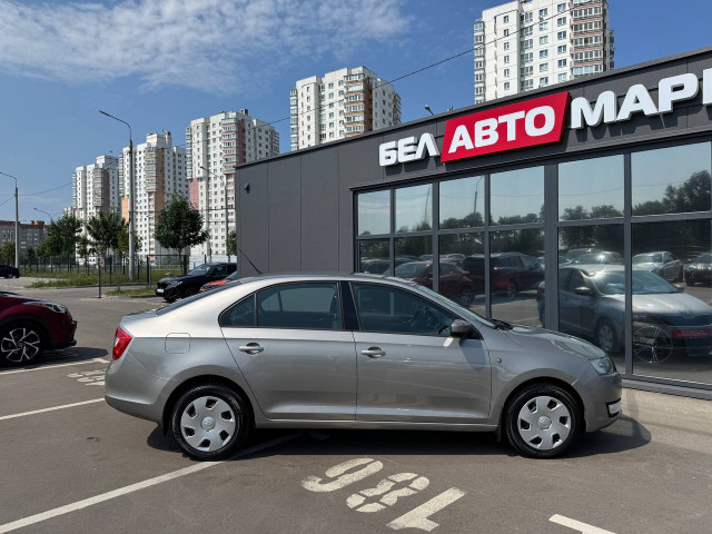 Фото автомобиля 3