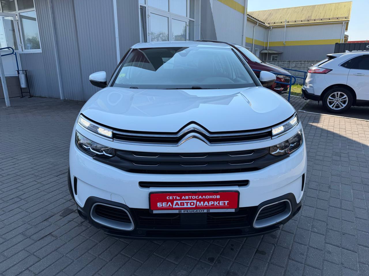 Фото автомобиля 3
