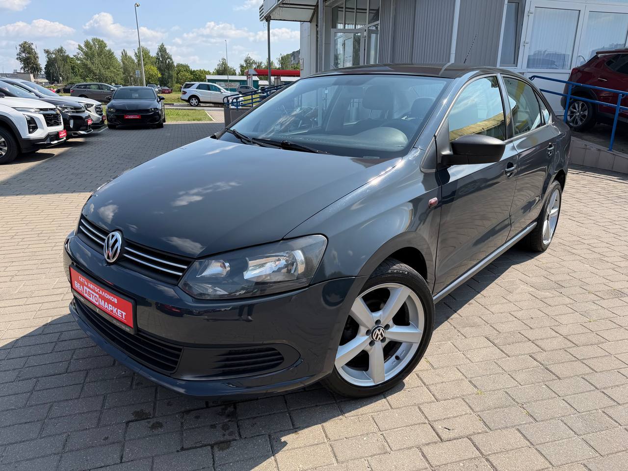 авто с пробегом volkswagen polo sedan 2011