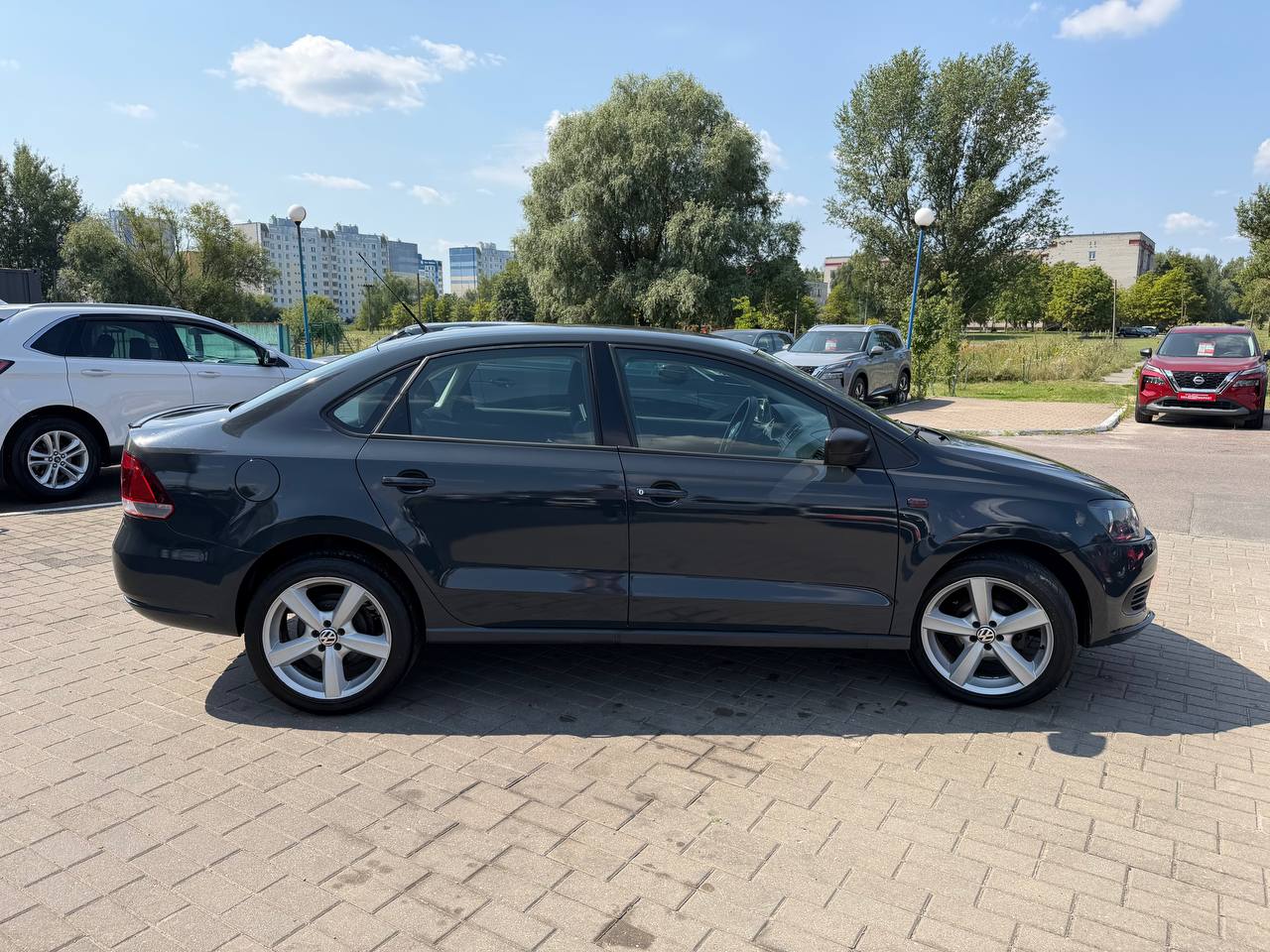 Фото автомобиля 2