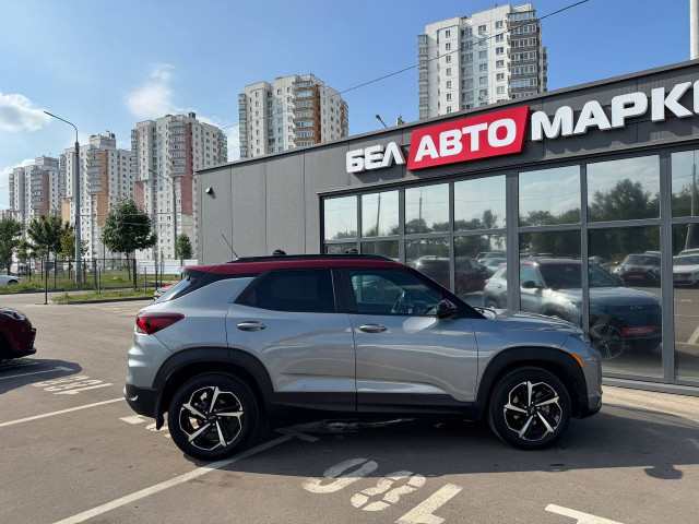 Фото автомобиля 3