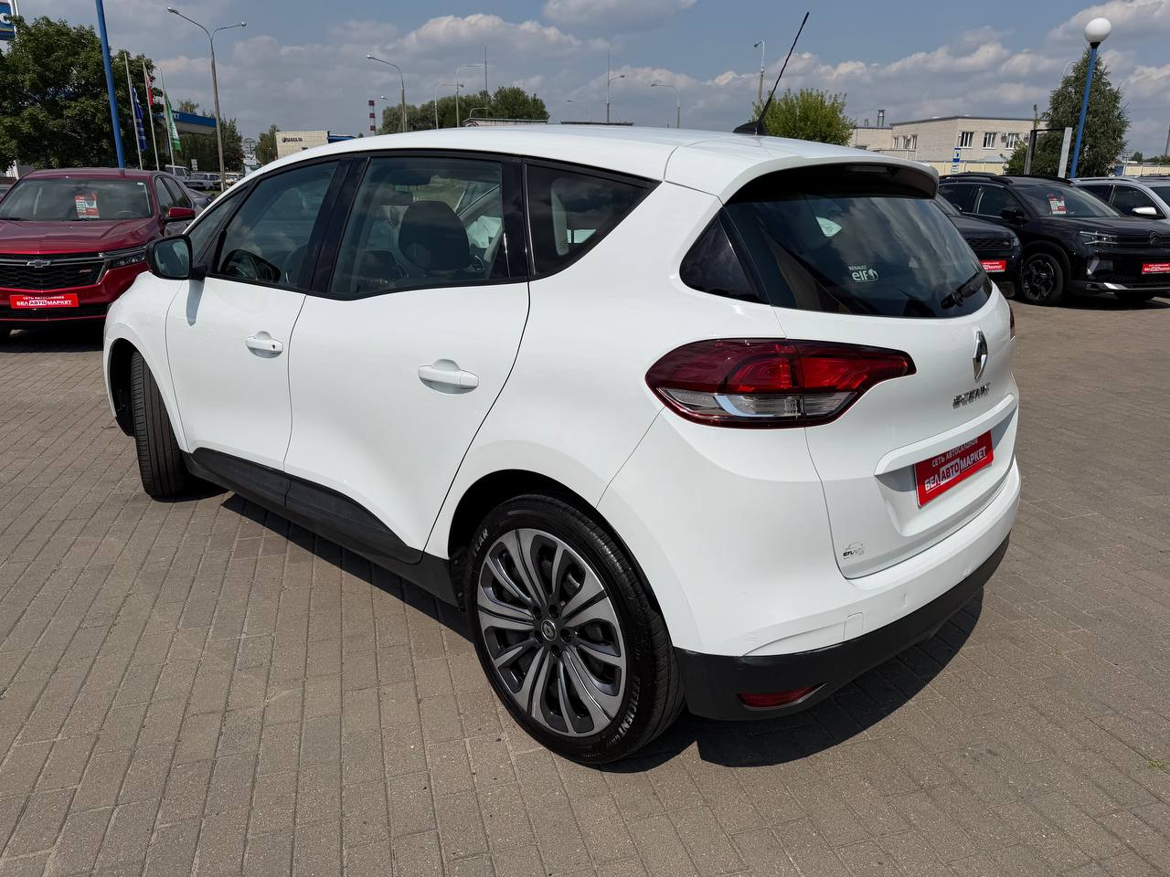 Фото автомобиля 6