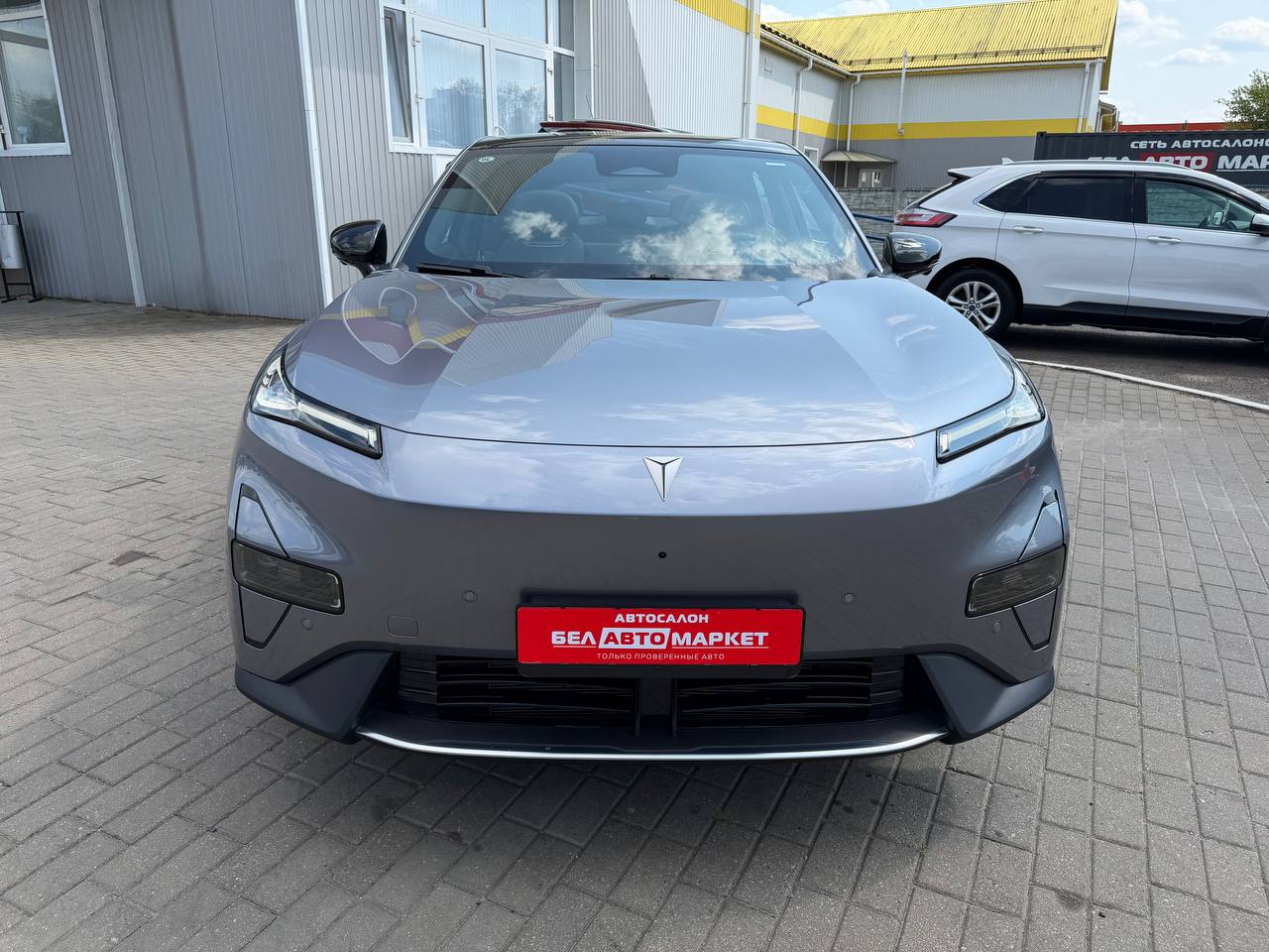 Фото автомобиля 3