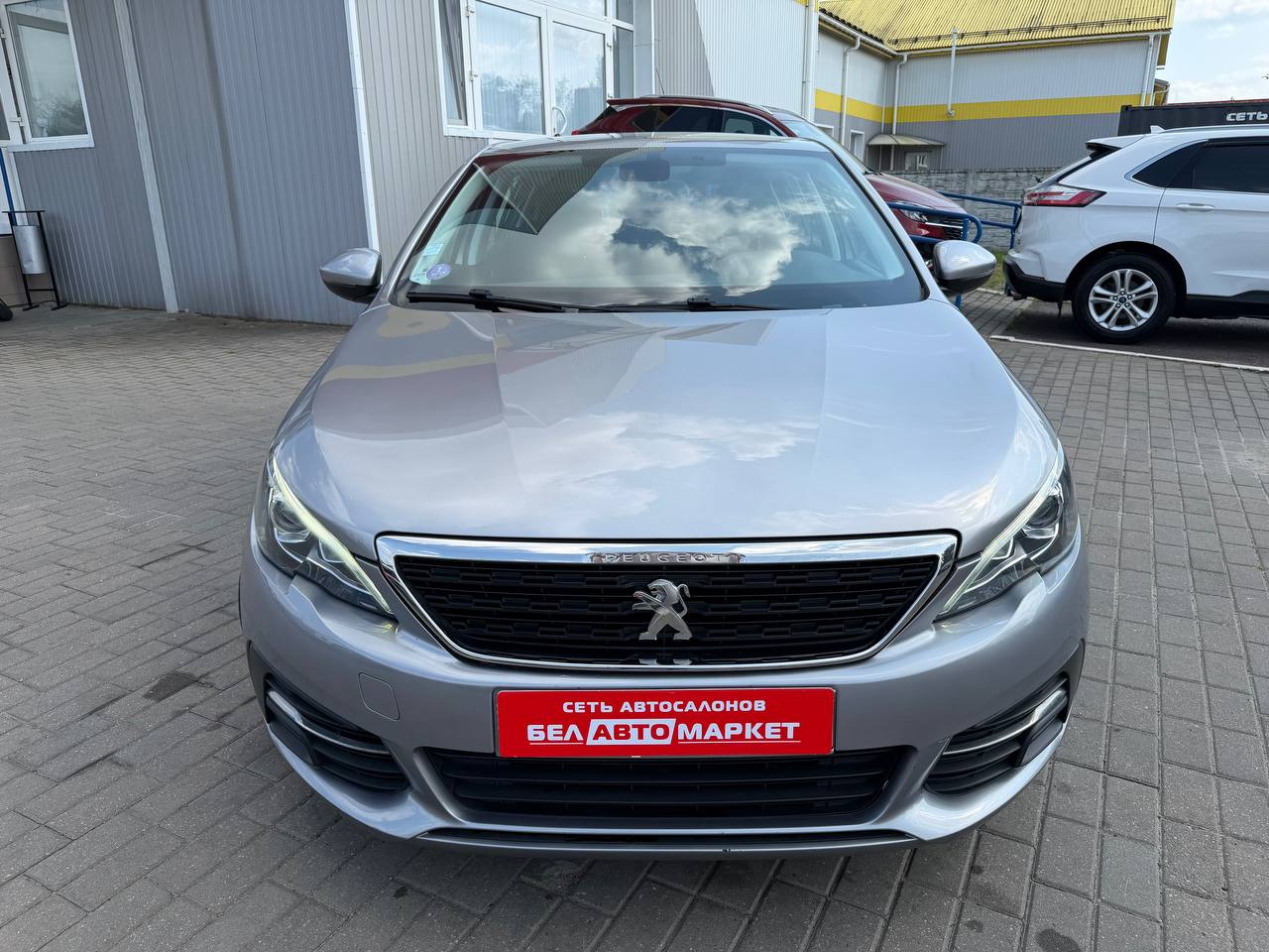 Фото автомобиля 3
