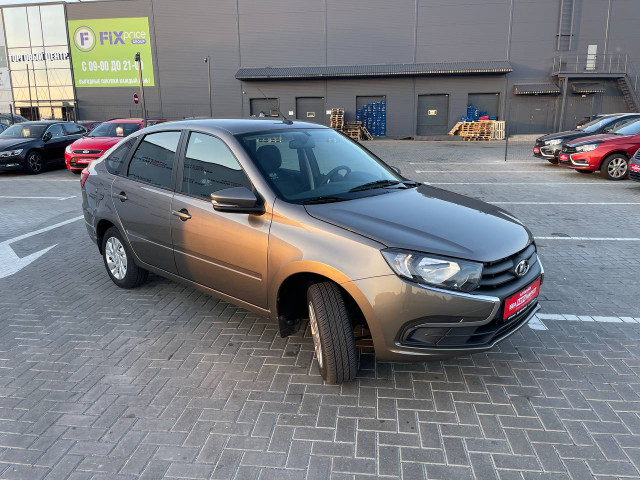Фото автомобиля 2