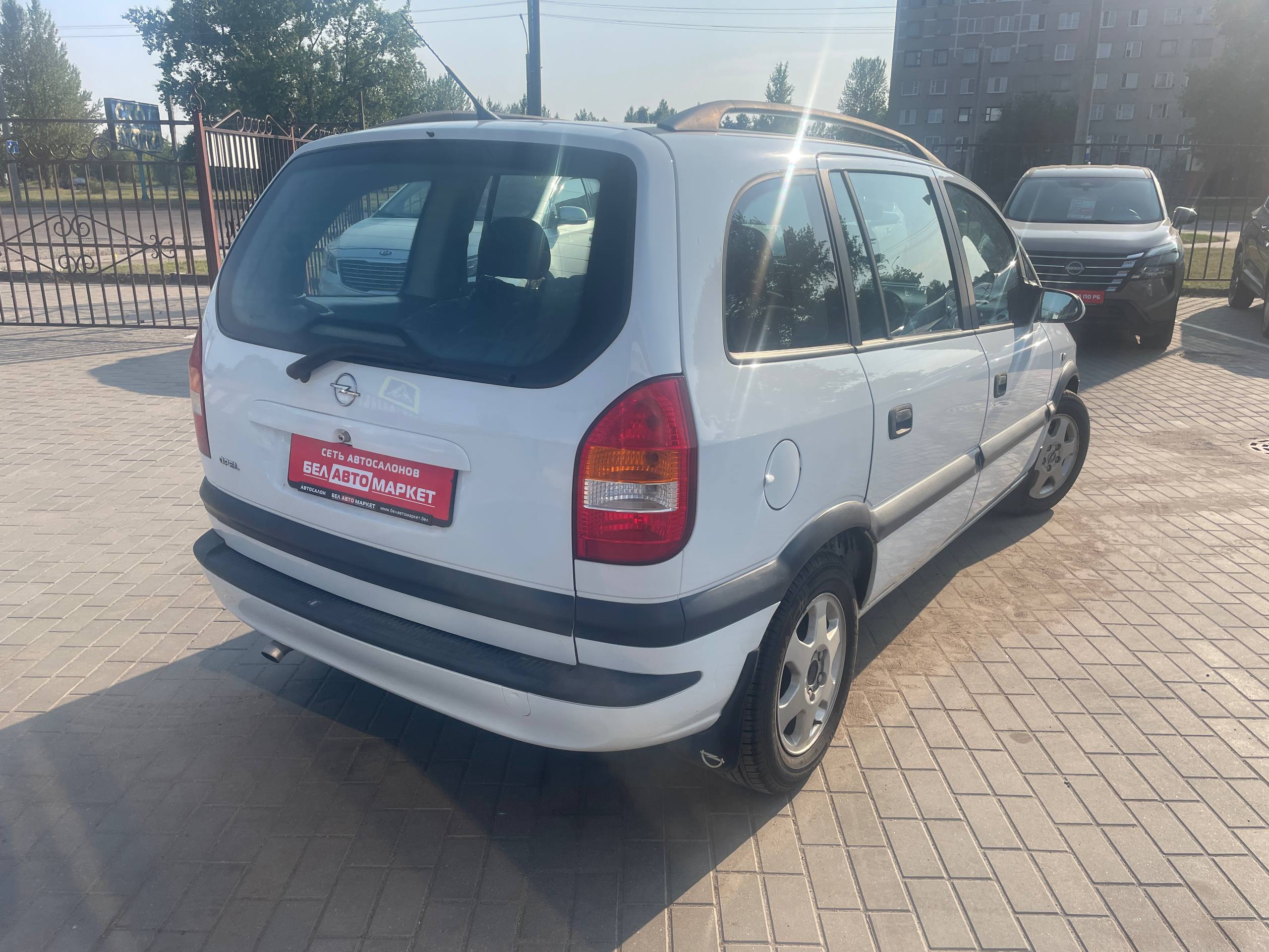Фото автомобиля 6