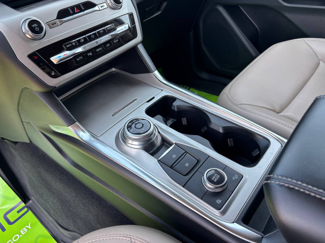 Фото автомобиля 12