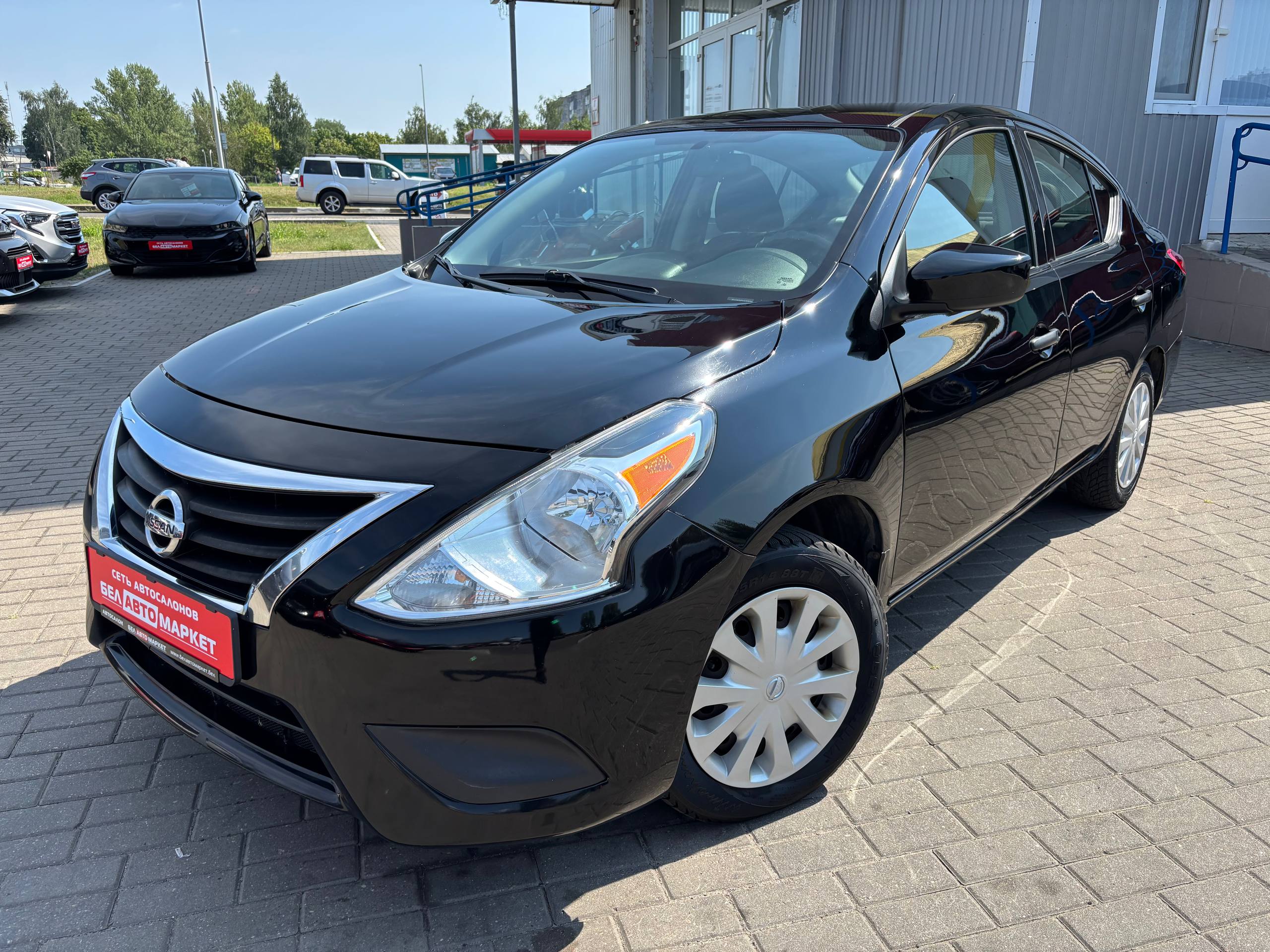авто с пробегом nissan versa 2017
