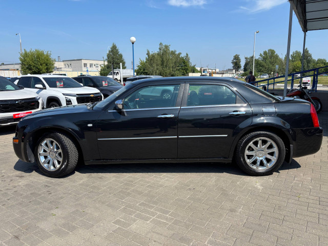 Фото автомобиля 8