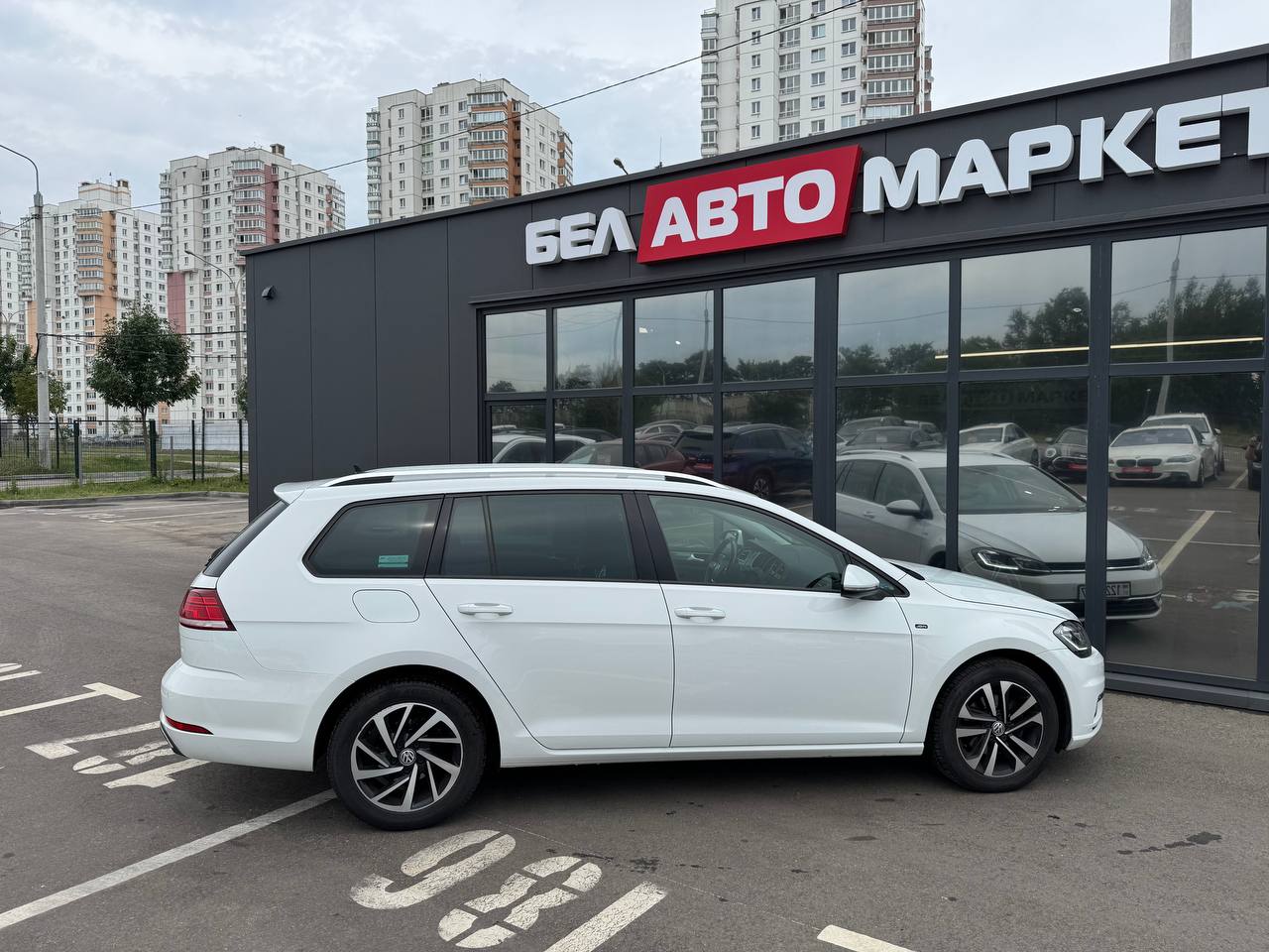 Фото автомобиля 3
