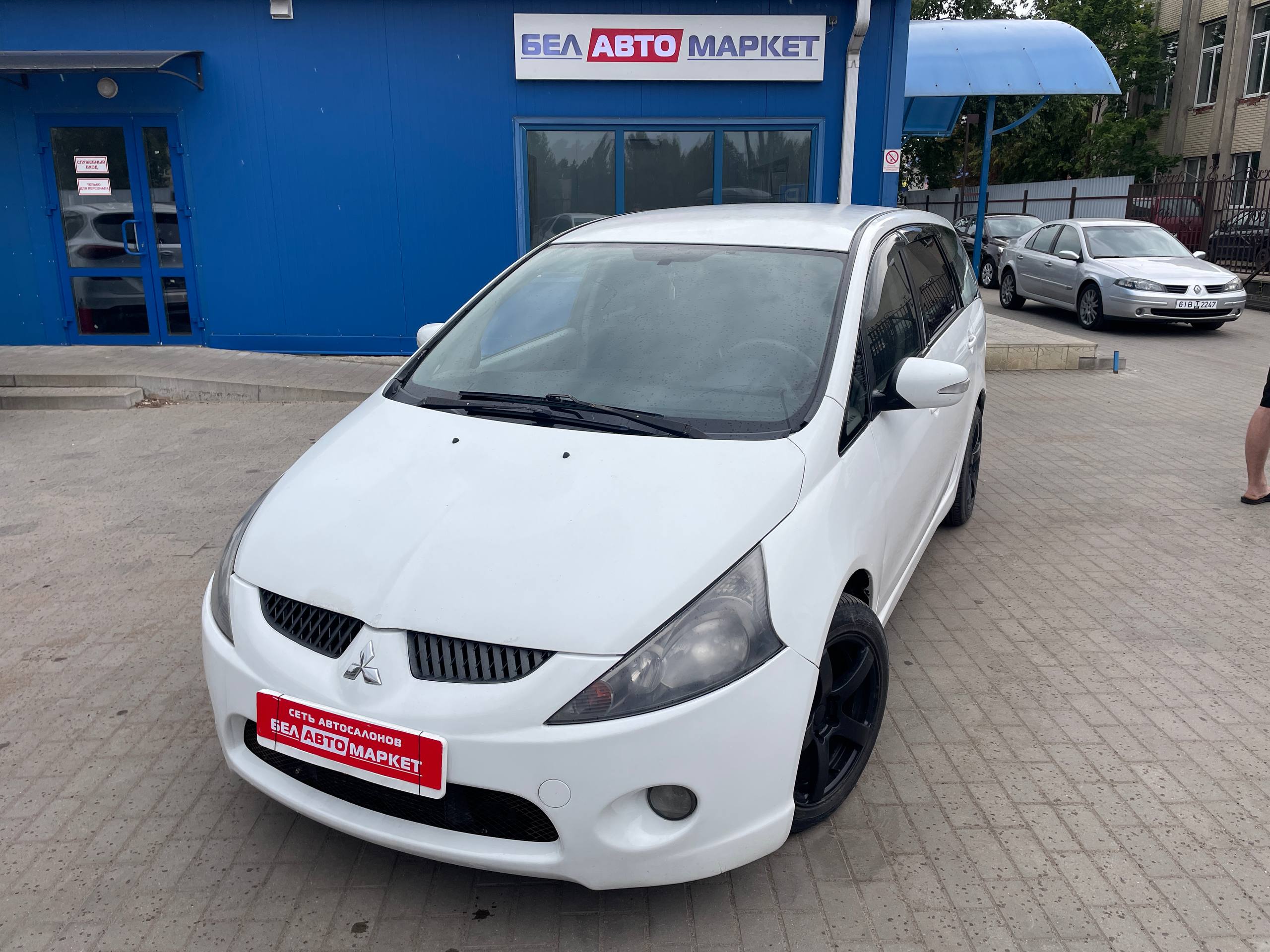 авто с пробегом mitsubishi grandis 2006