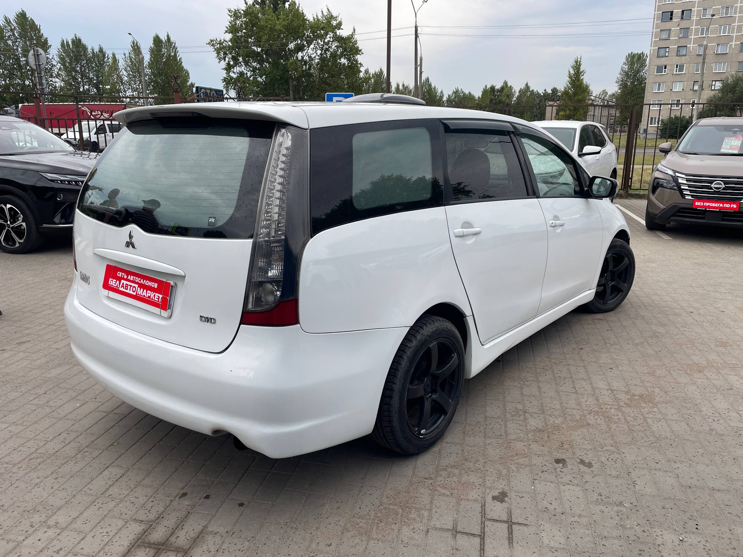 Фото автомобиля 12