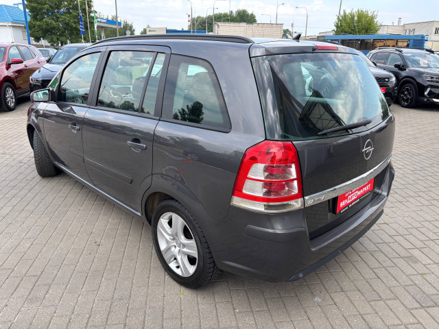 Фото автомобиля 7