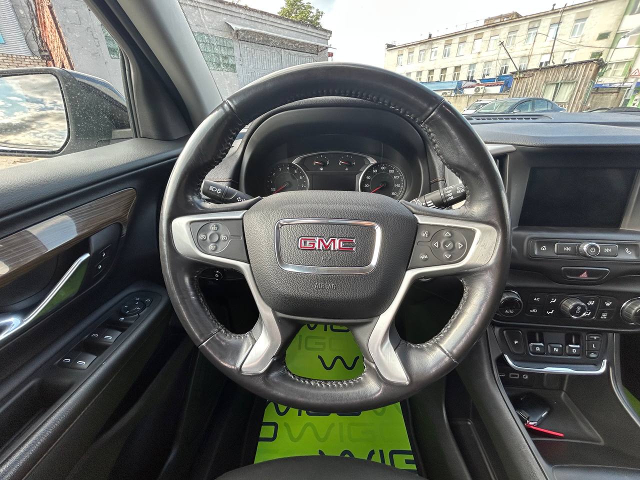 Фото автомобиля 11