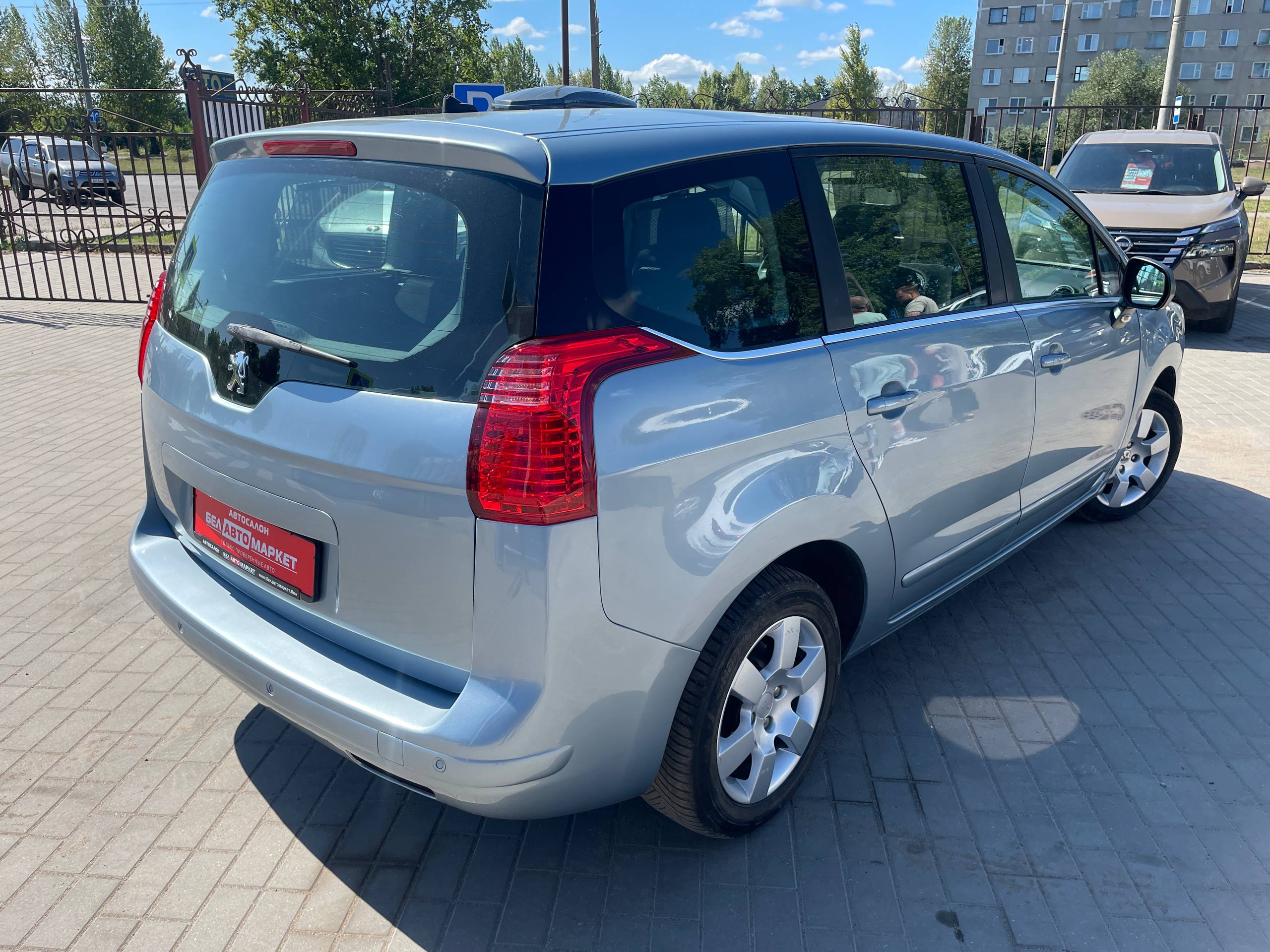 Фото автомобиля 5