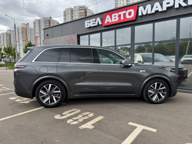 Фото автомобиля 3