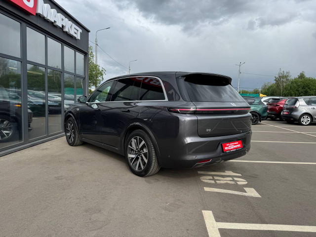 Фото автомобиля 6