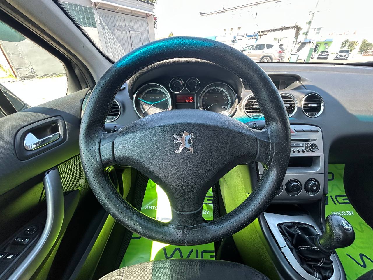Фото автомобиля 11
