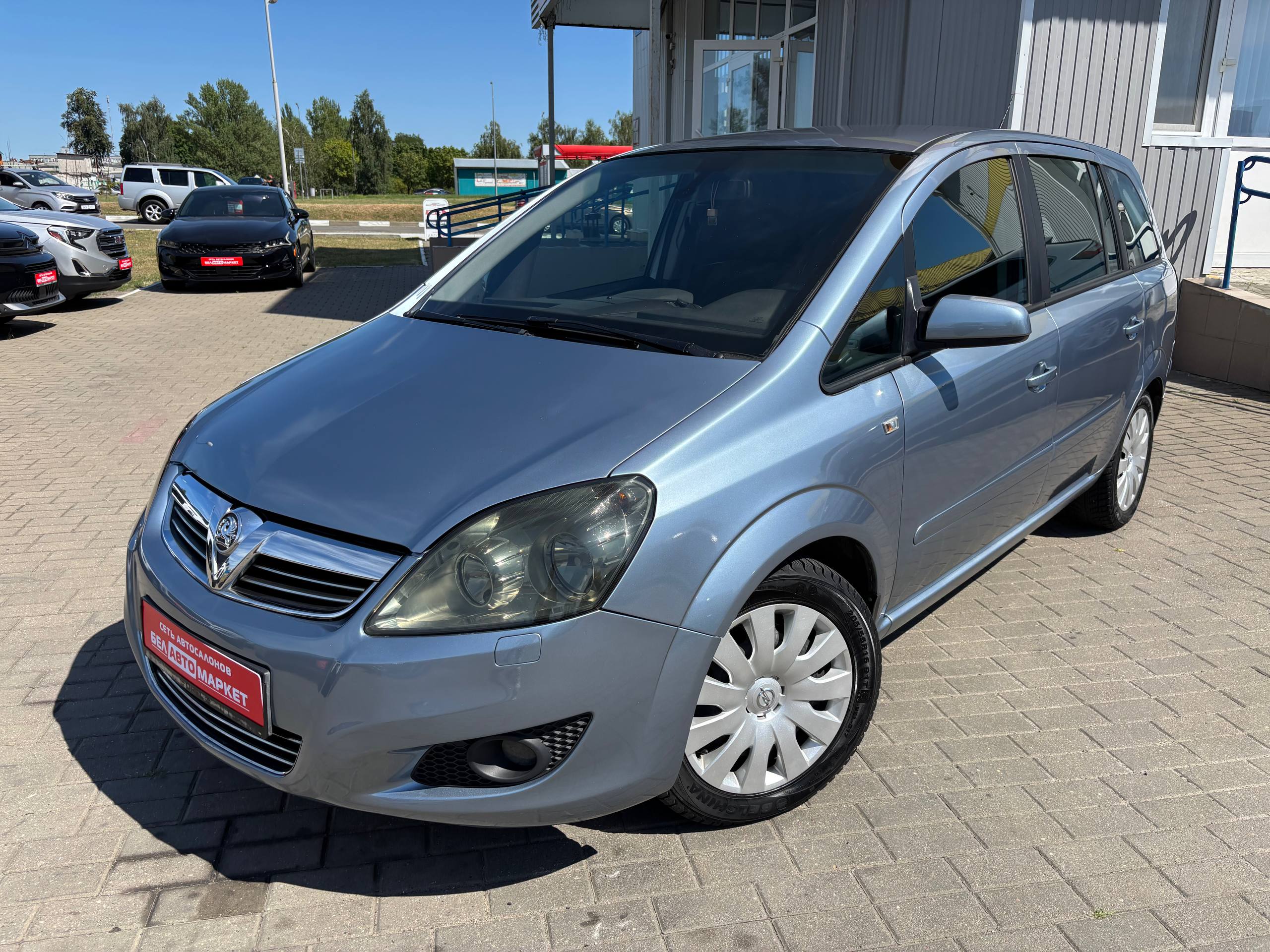 авто с пробегом opel zafira 2009
