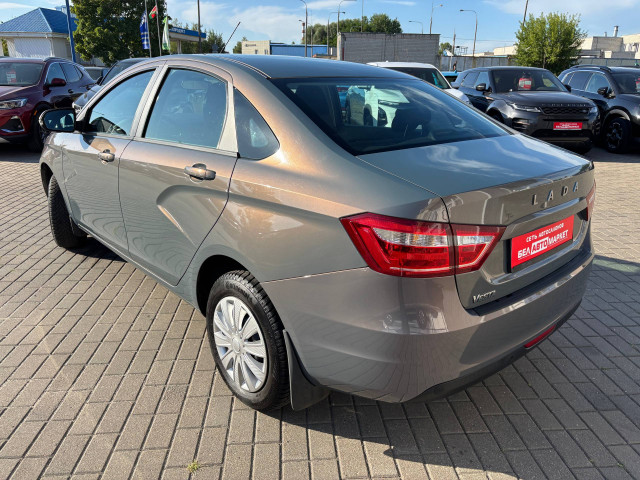 Фото автомобиля 7