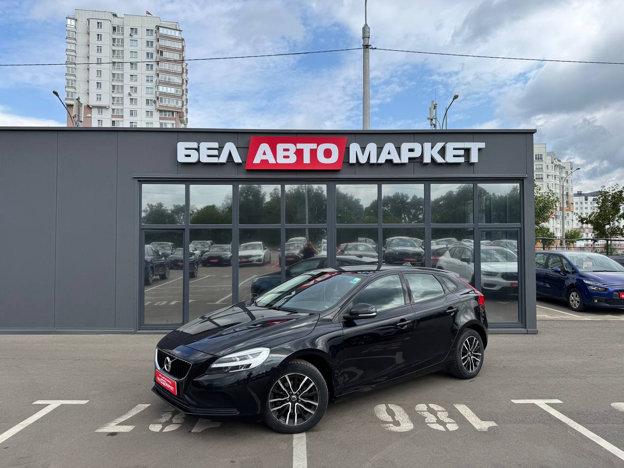 авто с пробегом volvo v40 2019
