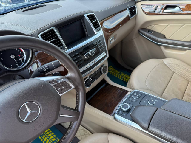 Фото автомобиля 12