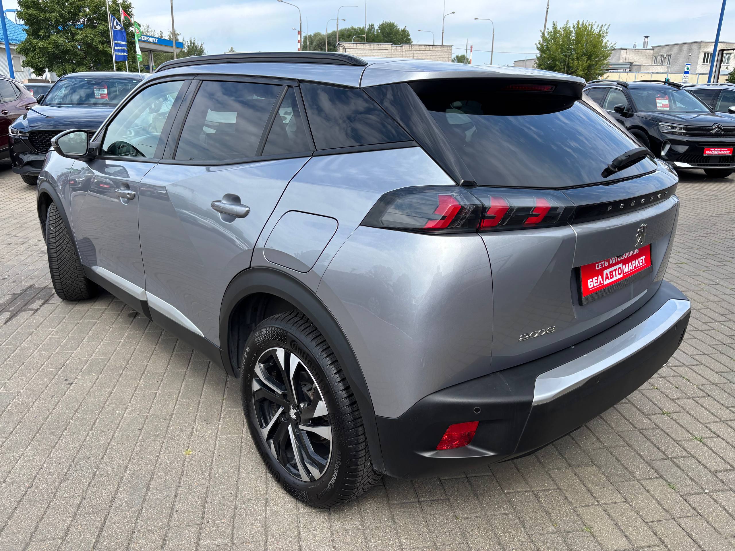 Фото автомобиля 8