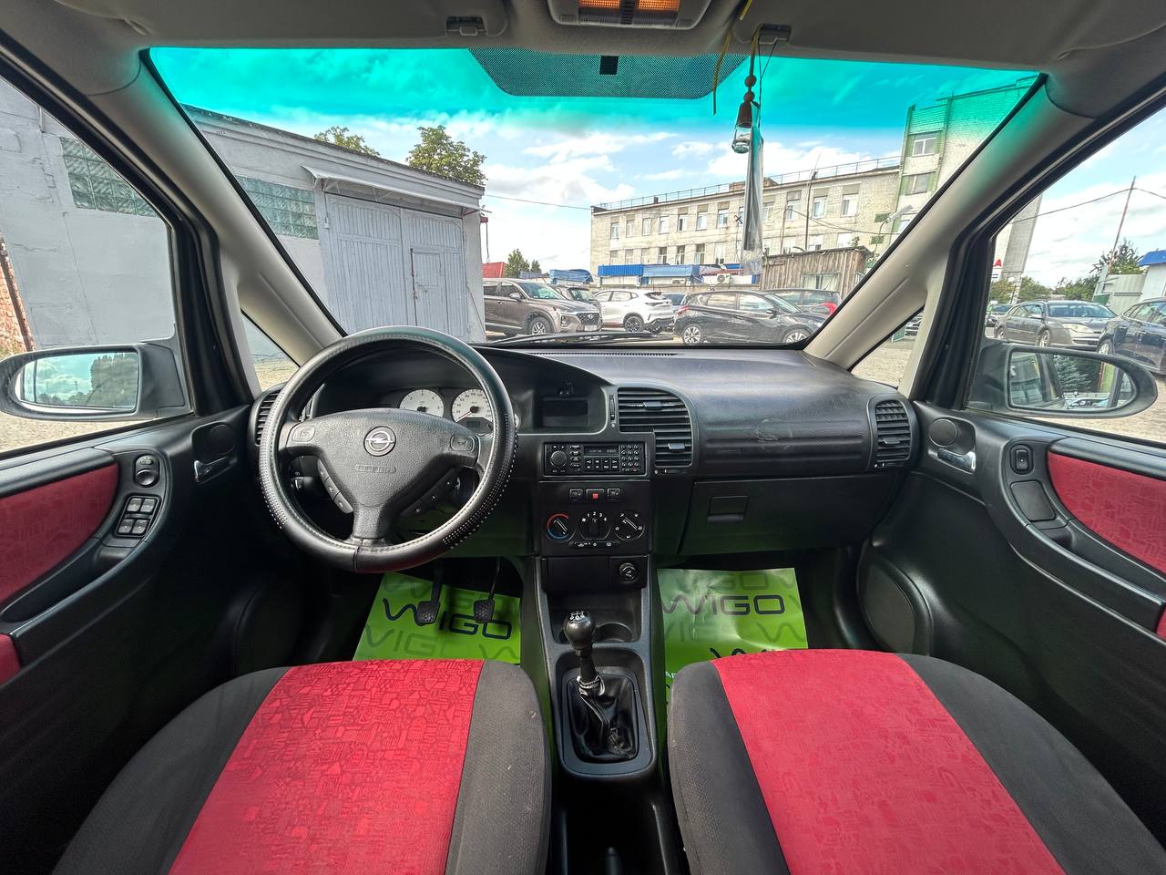 Фото автомобиля 9