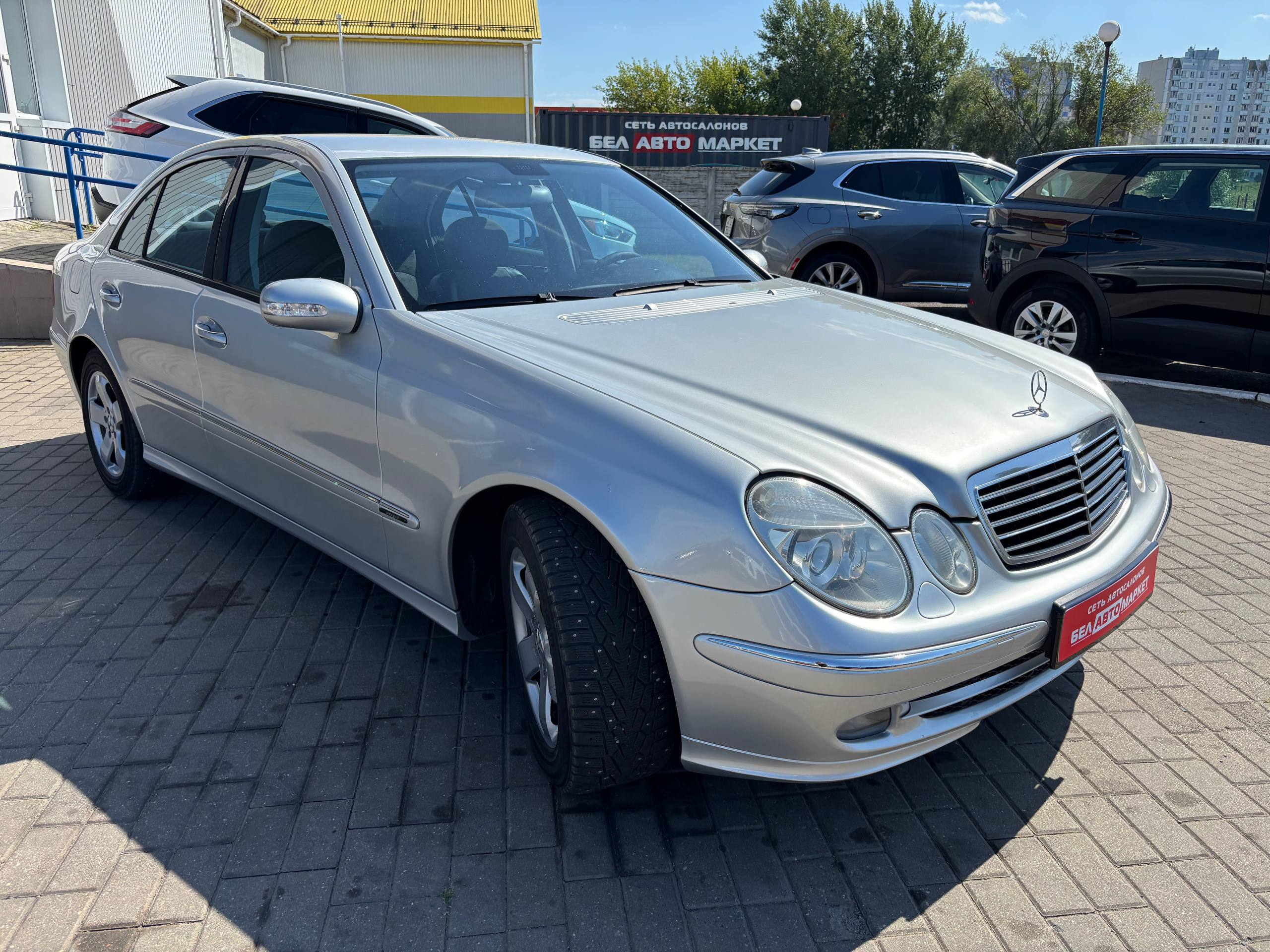 Фото автомобиля 3