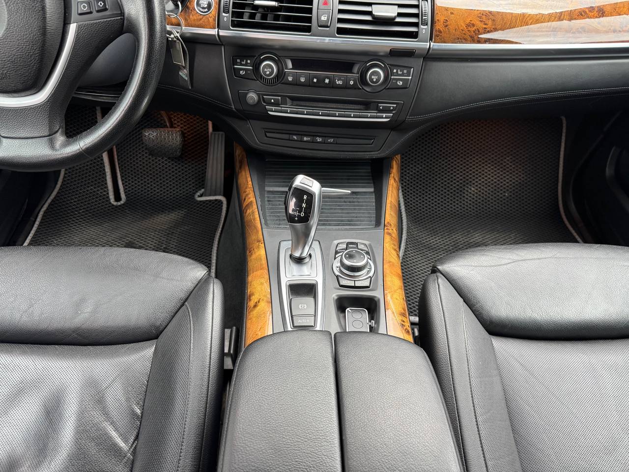 Фото автомобиля 12