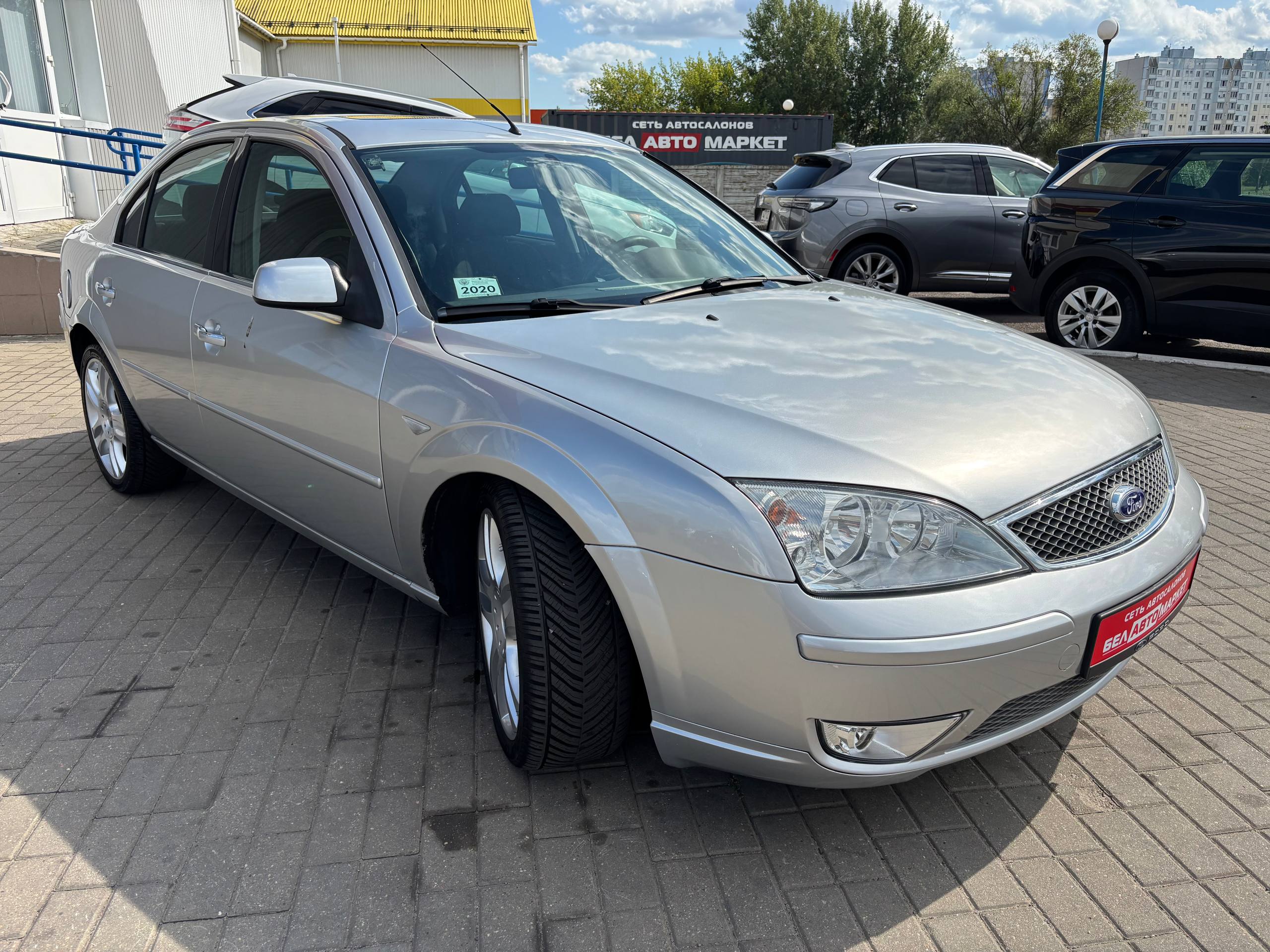 Фото автомобиля 3