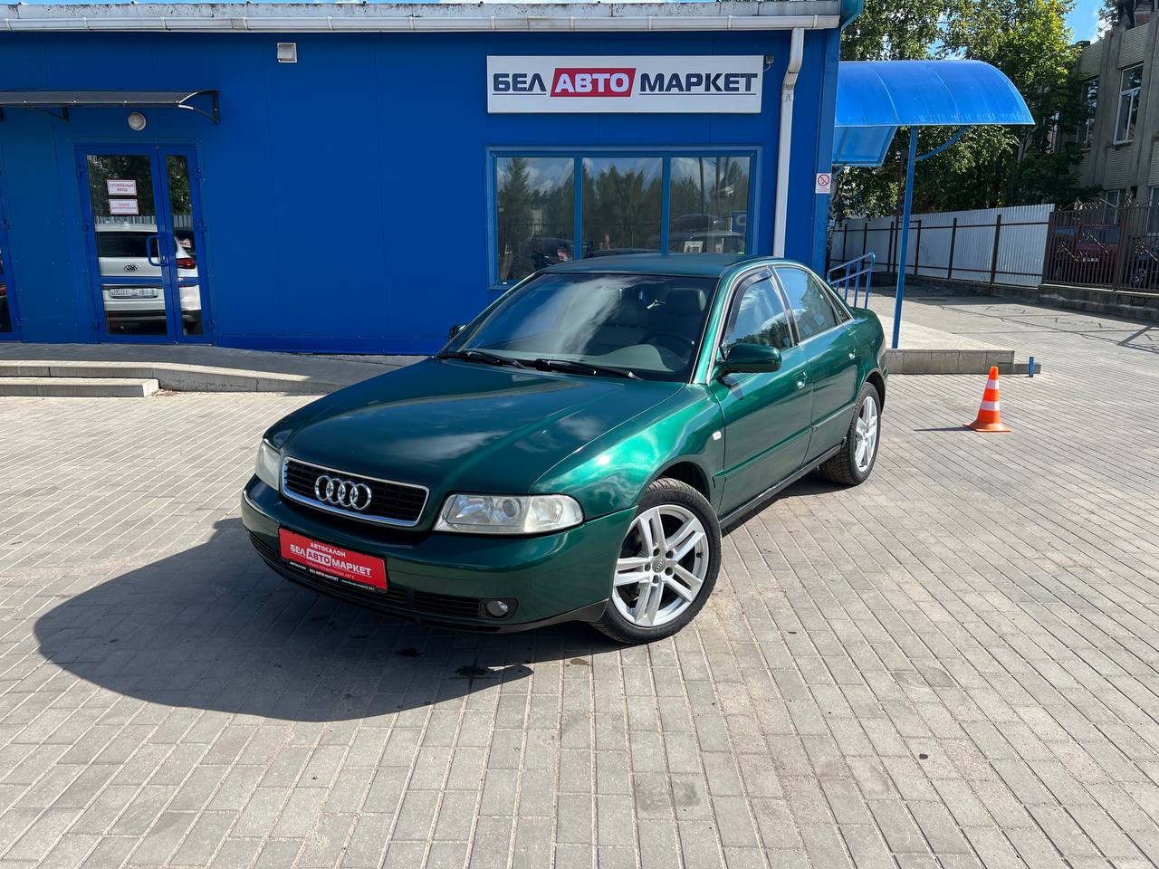 авто с пробегом audi a4 1998