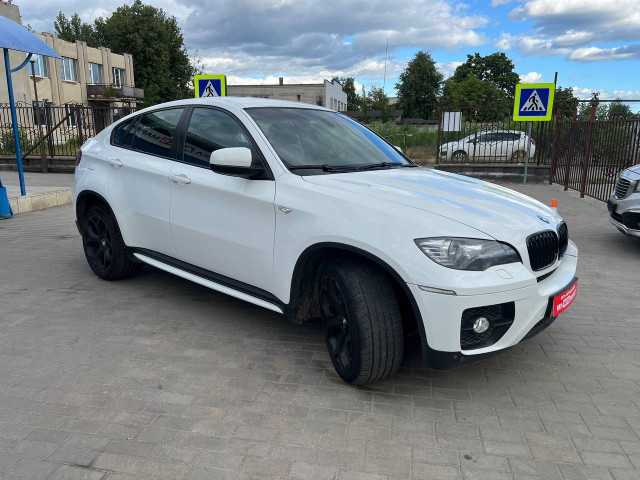 Фото автомобиля 3