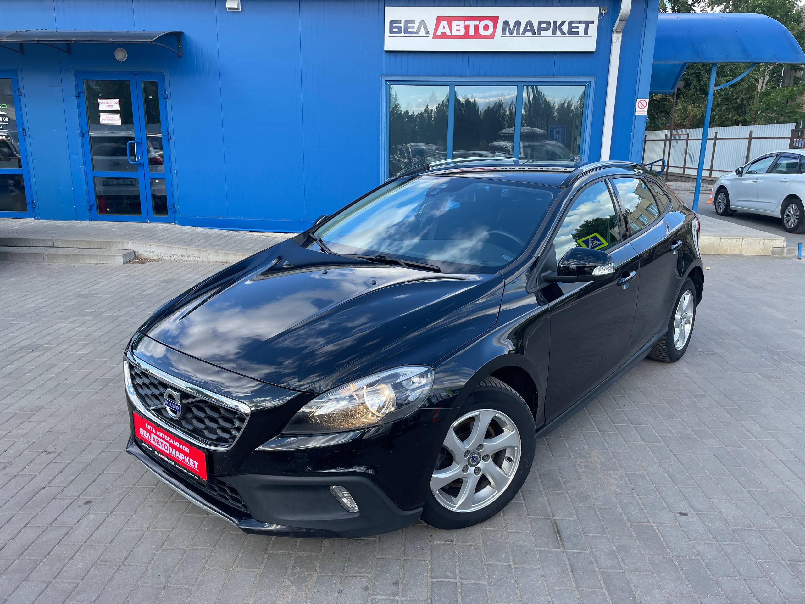 авто с пробегом volvo v40 cross country 2014
