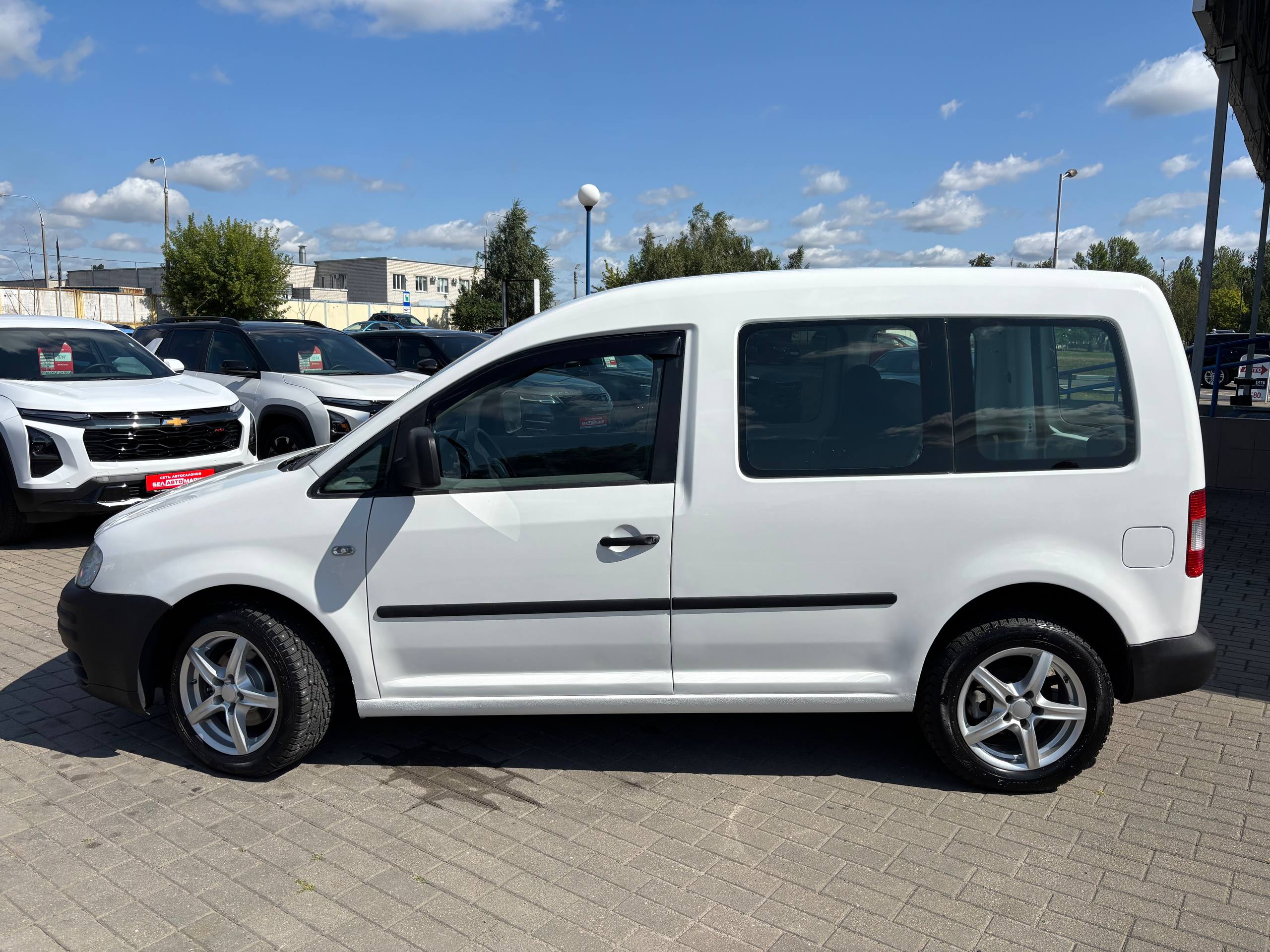 Фото автомобиля 8