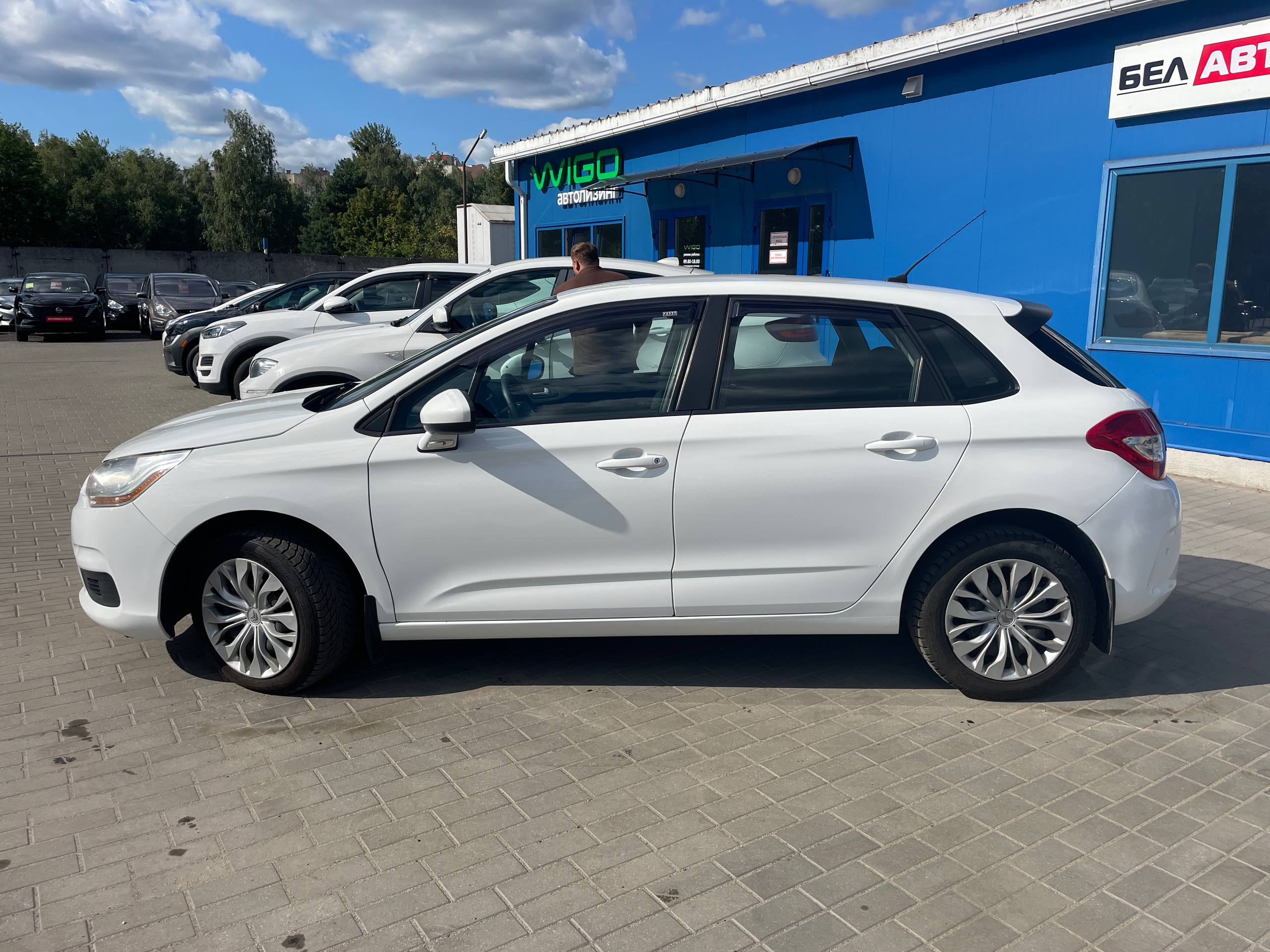 Фото автомобиля 7