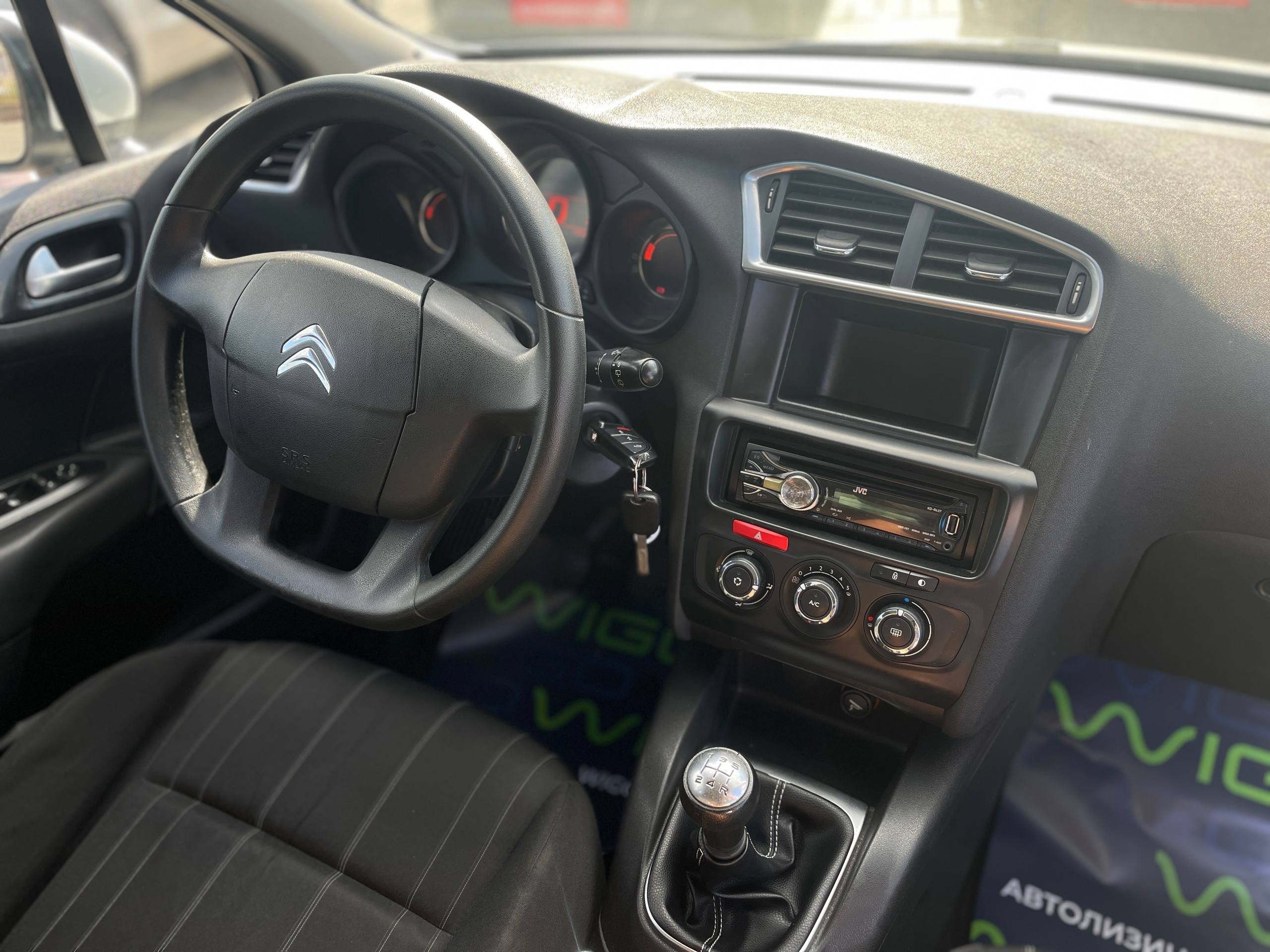 Фото автомобиля 18
