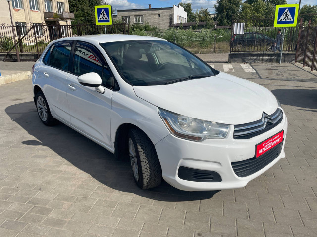 Фото автомобиля 3
