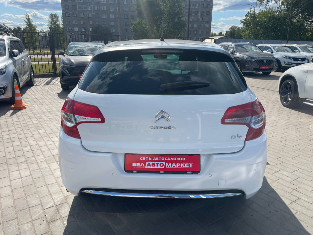 Фото автомобиля 5