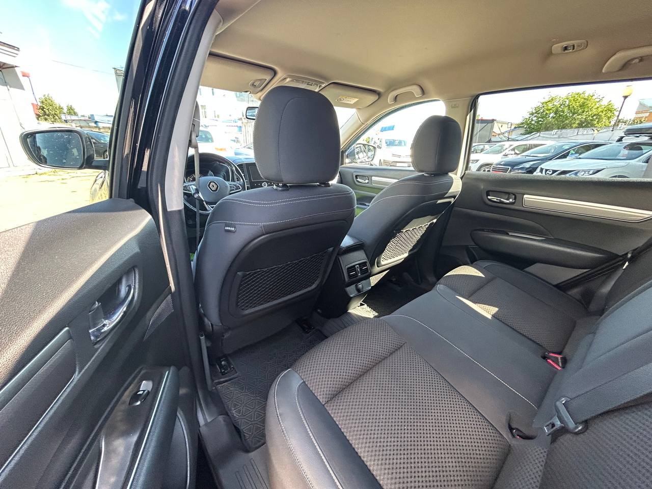 Фото автомобиля 9