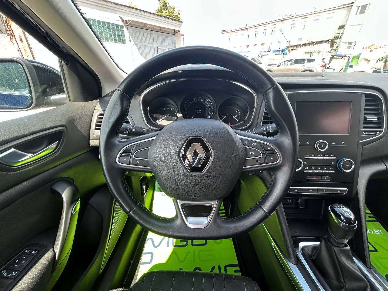 Фото автомобиля 11