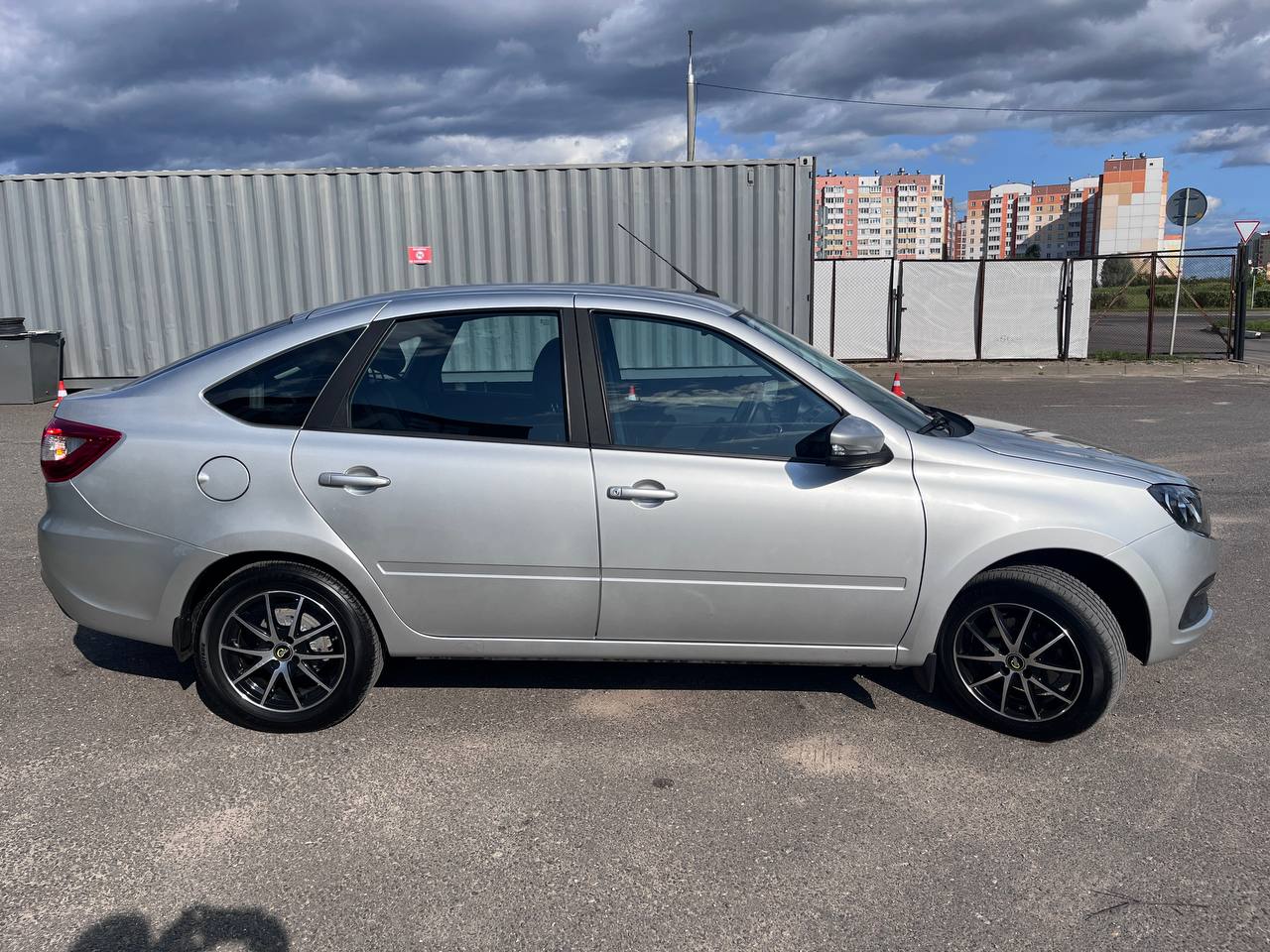 Фото автомобиля 3